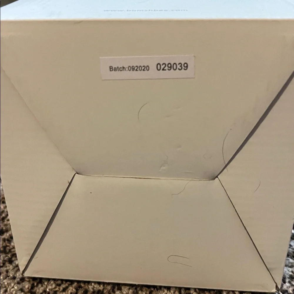 NIB BOMSHBEE Champagne Flutes - Picture 9 of 10